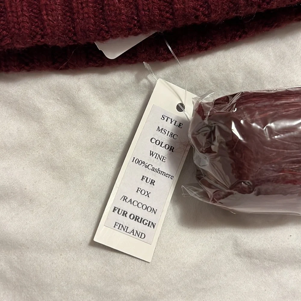 Chic Burgundy Knit Hat with Faux Fur Pom - Picture 3 of 3